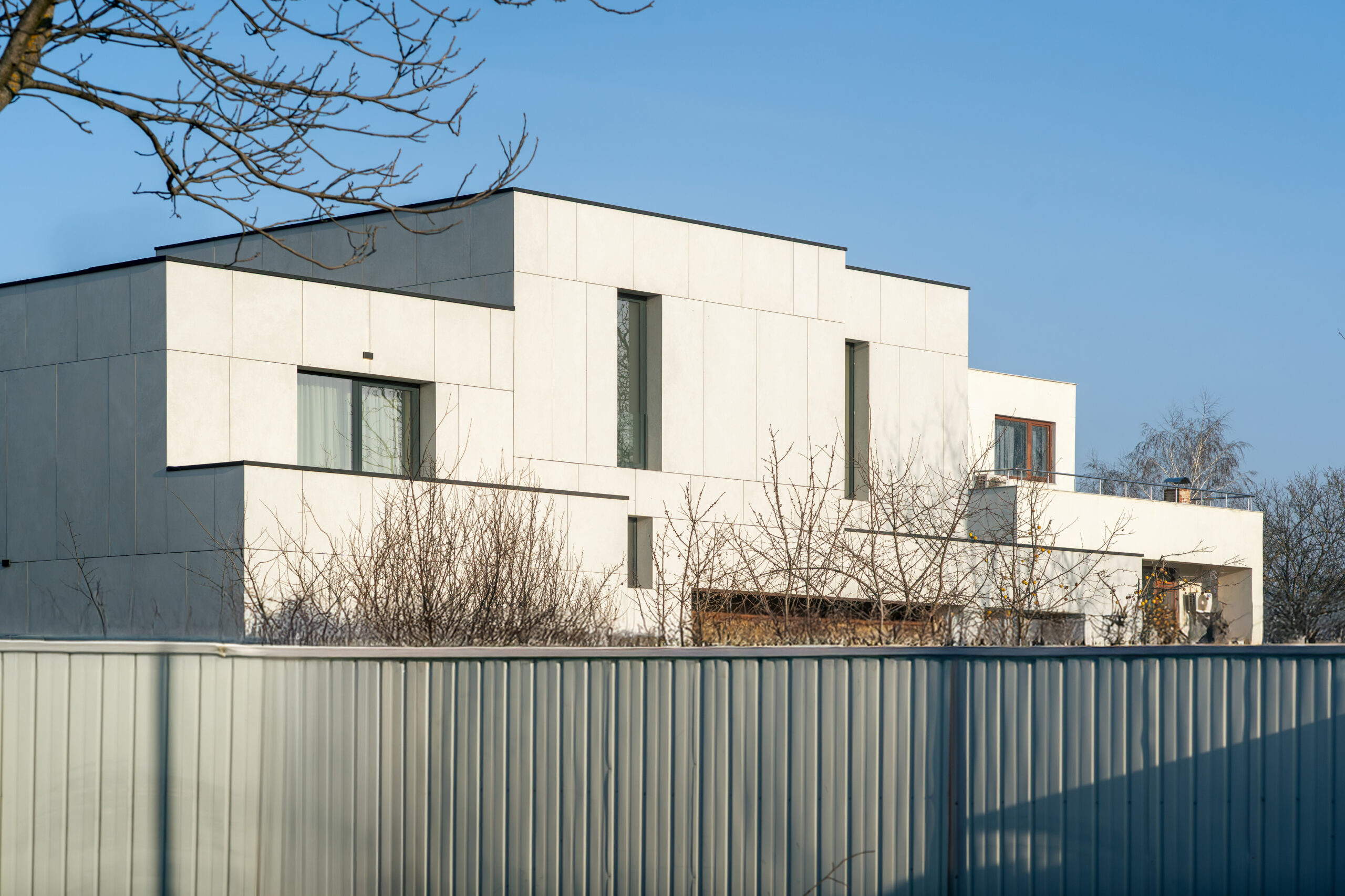 https://nbc-arhitect.ro/wp-content/uploads/2021/02/14-la-quintas-villas-scaled.jpg