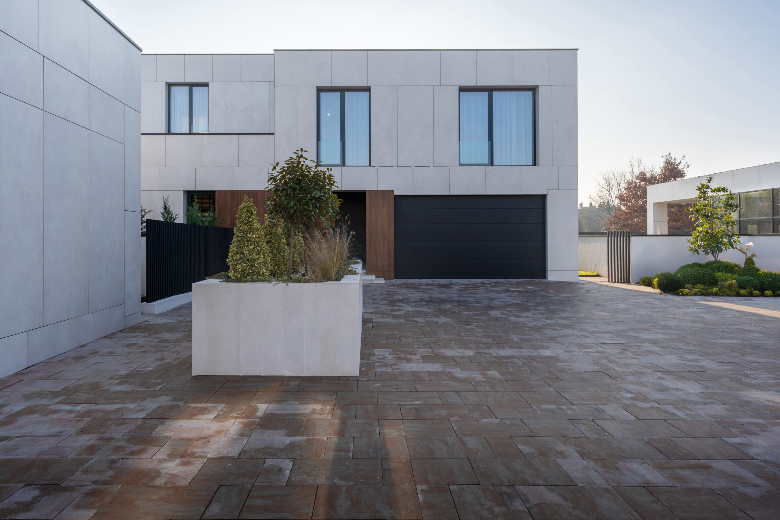 https://nbc-arhitect.ro/wp-content/uploads/2021/02/4-la-quintas-villas-scaled.jpg