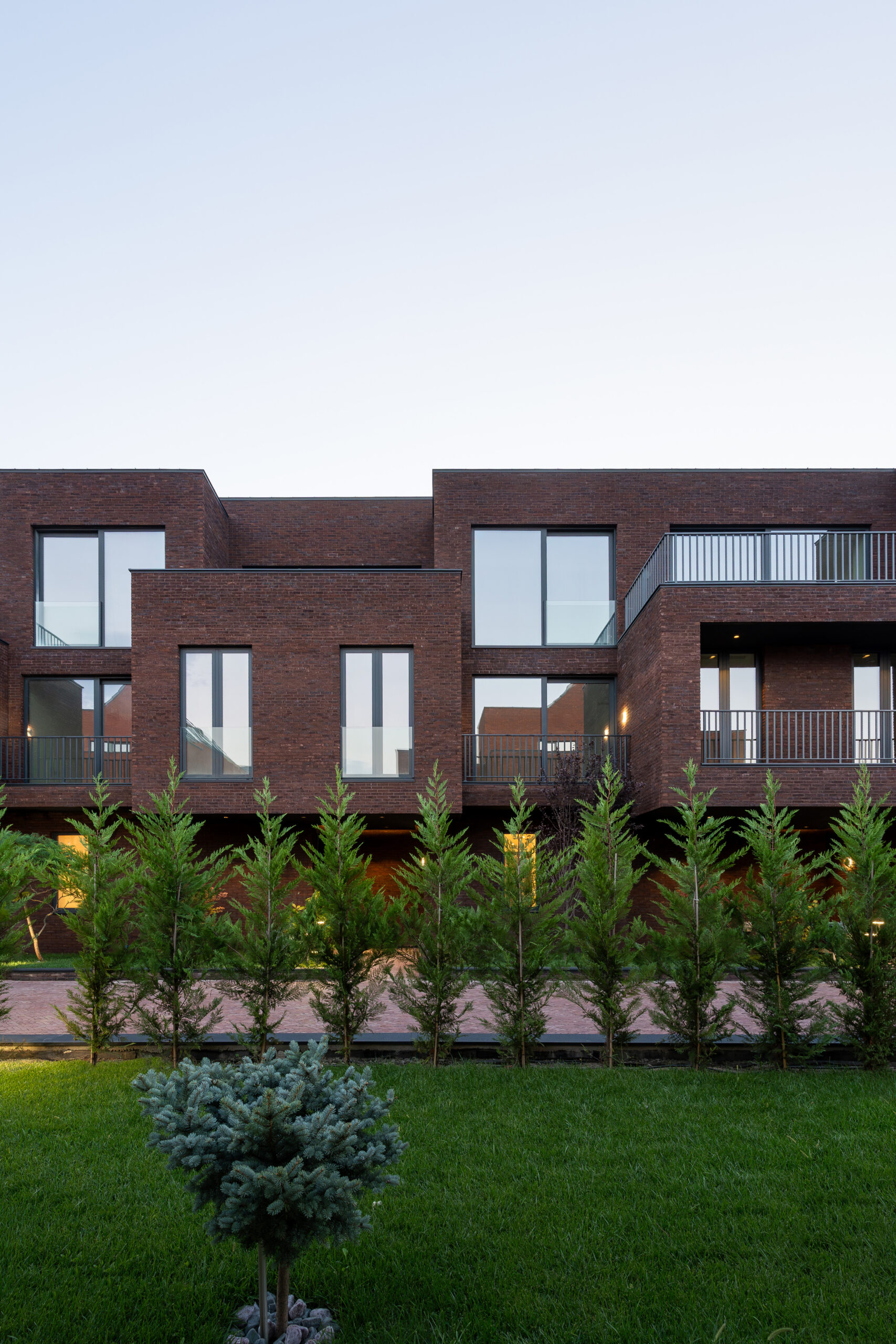 https://nbc-arhitect.ro/wp-content/uploads/2023/03/13-Bloomfield-scaled.jpg