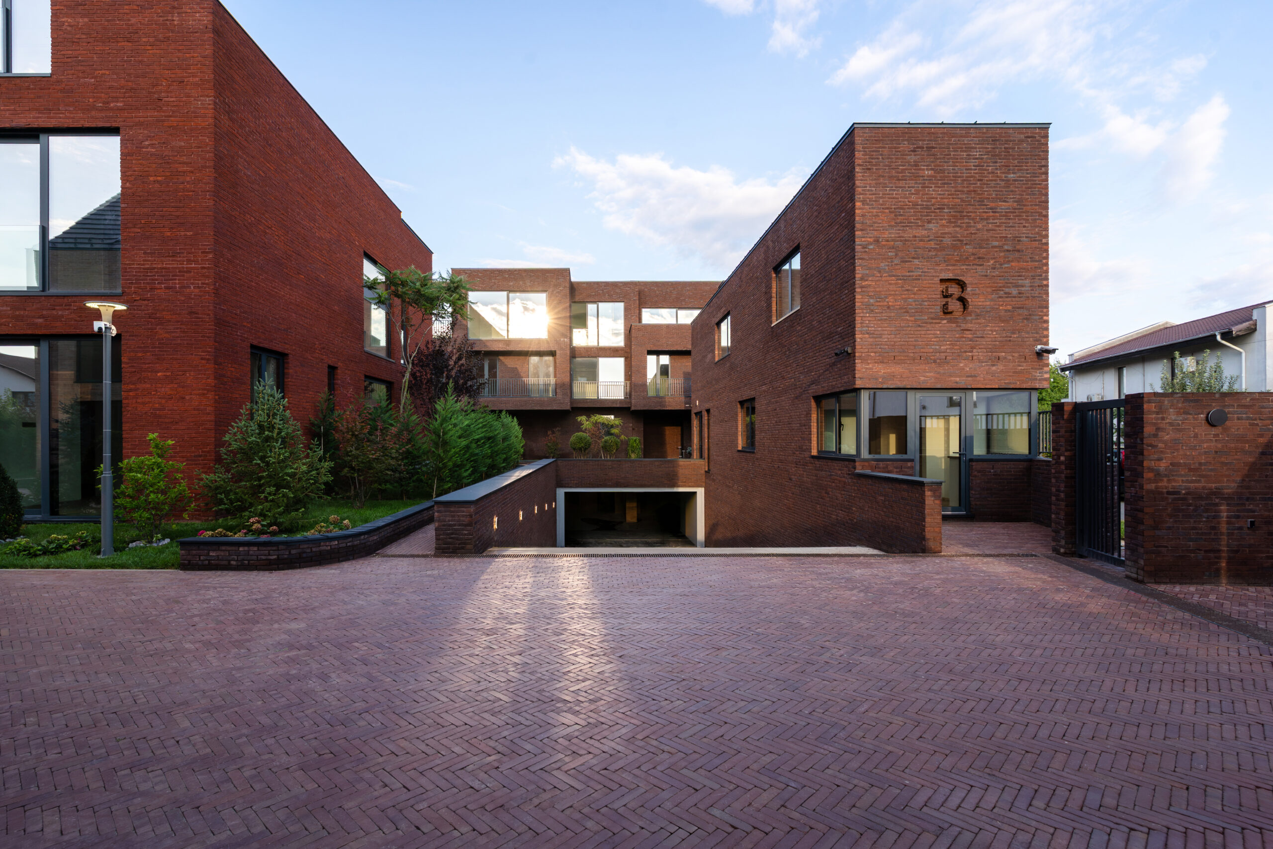 https://nbc-arhitect.ro/wp-content/uploads/2023/03/2-Bloomfield-scaled.jpg