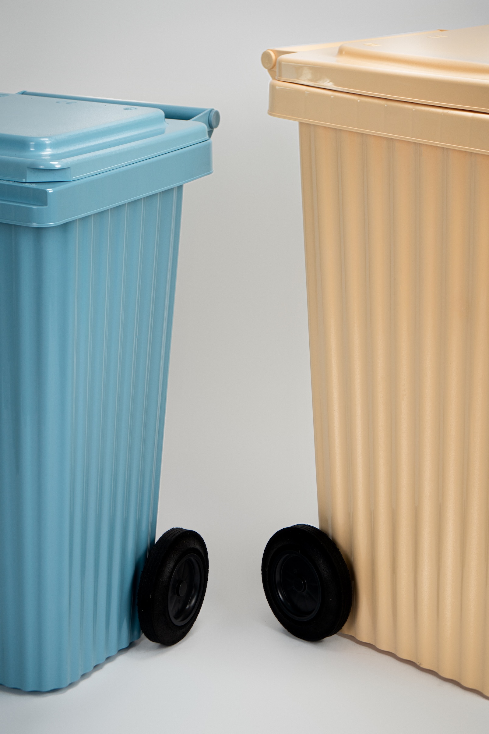 https://nbc-arhitect.ro/wp-content/uploads/2024/06/14-Foto-Atlantic-Sahara-Pubela-Wave-Bin-NBC-ARHITECT-_-product-design.jpg